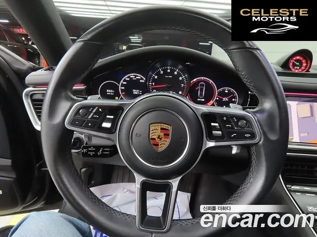 PORSCHE Panamera (971) 3.0 AWD 2018 — photo 13 sur 26