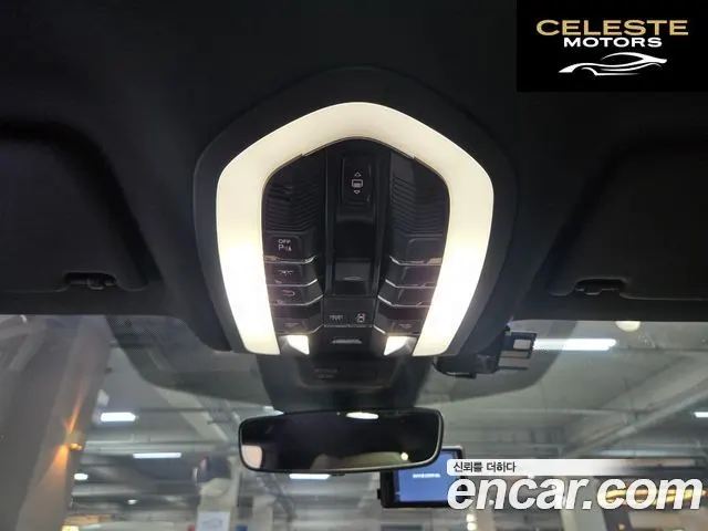 PORSCHE Macan 2.9 S 2022 — photo 15 sur 26