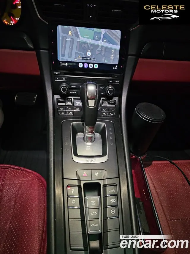 PORSCHE 911 Carrera 4 GTS 2018 — photo 11 sur 26