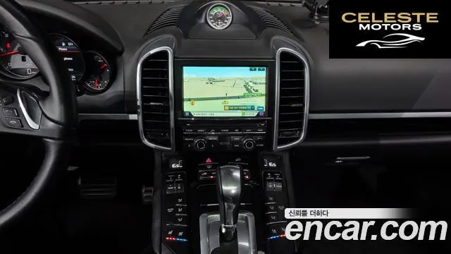 PORSCHE Cayenne 4.2 S 2014 — photo 14 sur 20
