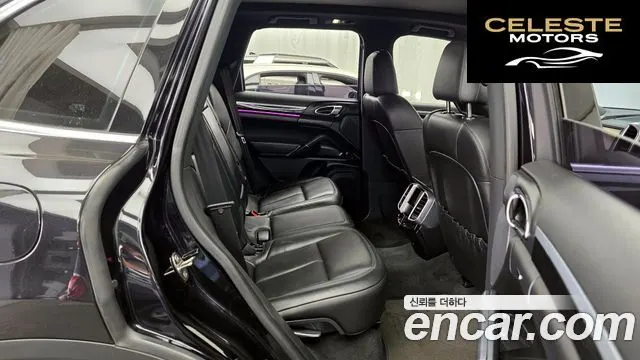 PORSCHE Cayenne 3.0 2014 — photo 12 sur 20