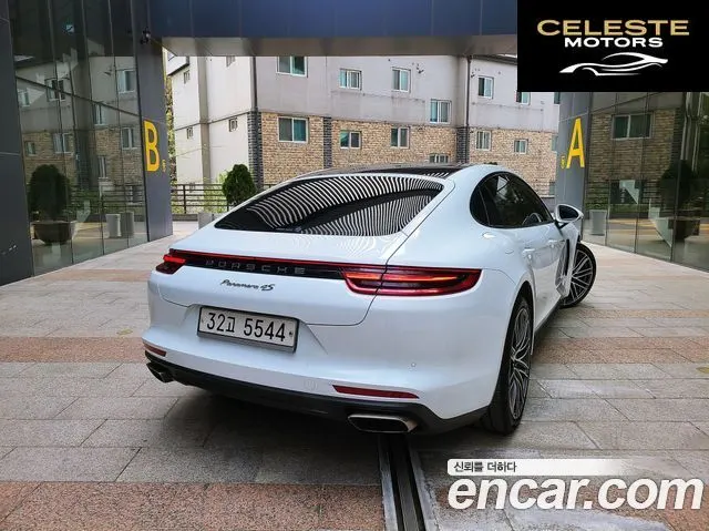 PORSCHE Panamera (971) 3.0 AWD 2018 — photo 3 sur 26