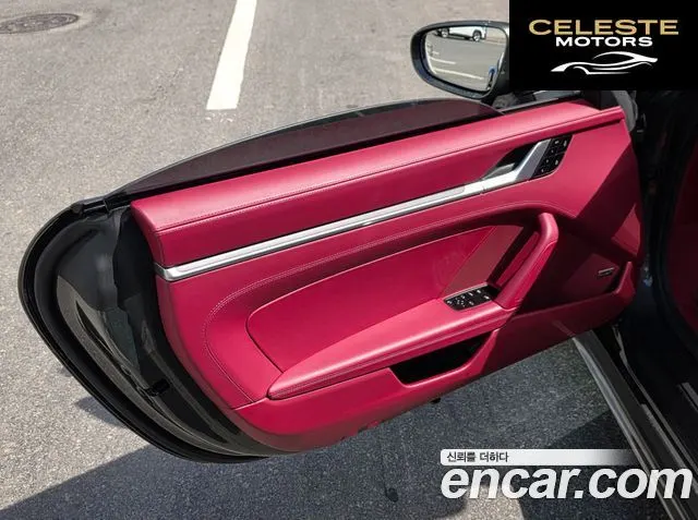 PORSCHE 911 (992) Carrera 4 Cabriolet 2021 — photo 14 sur 26