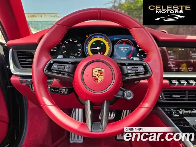 PORSCHE 911 (992) Carrera 4 Cabriolet 2021 — photo 15 sur 26