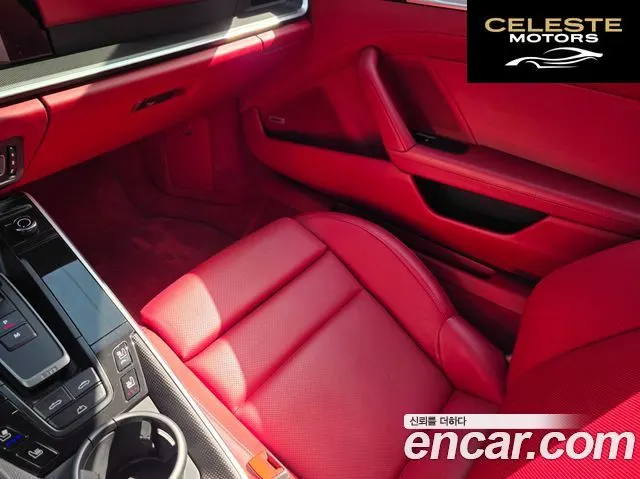 PORSCHE 911 (992) Carrera 4 Cabriolet 2021 — photo 20 sur 26
