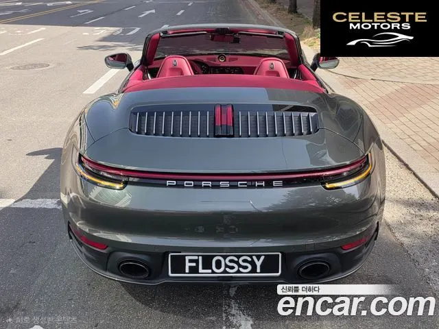 PORSCHE 911 (992) Carrera 4 Cabriolet 2021 — photo 4 sur 26