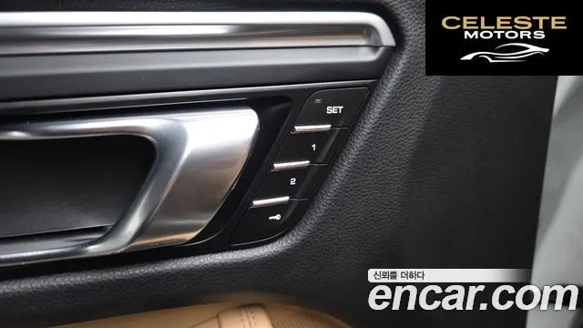 PORSCHE Macan 2.0 2018 — photo 16 sur 26