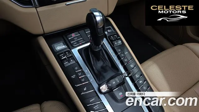 PORSCHE Macan 2.0 2018 — photo 9 sur 26