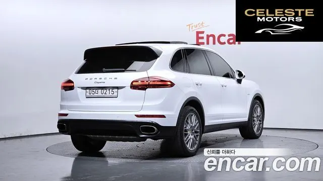 PORSCHE Cayenne 3.0 2016 — photo 2 sur 20