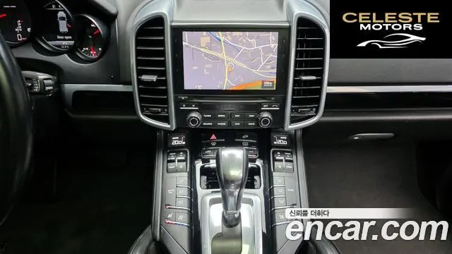 PORSCHE Cayenne 3.0 Edition 2017 — photo 16 sur 26