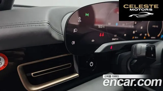 PORSCHE Taycan Turbo 2021 — photo 16 sur 20