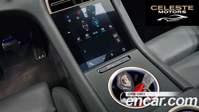 PORSCHE Taycan Turbo 2021 — photo 8 sur 20