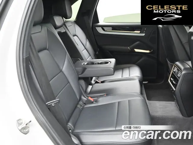 PORSCHE Cayenne (PO536) 3.0 2024 — photo 12 sur 26