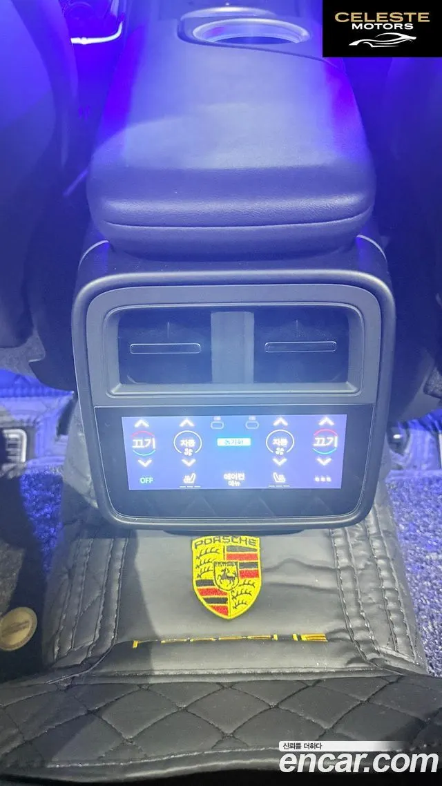 PORSCHE Taycan 4S 2021 — photo 11 sur 12