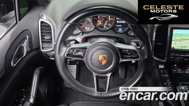 PORSCHE Cayenne 3.0 2015 — photo 18 sur 45