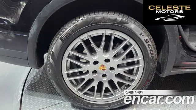 PORSCHE Cayenne 3.0 2015 — photo 4 sur 45
