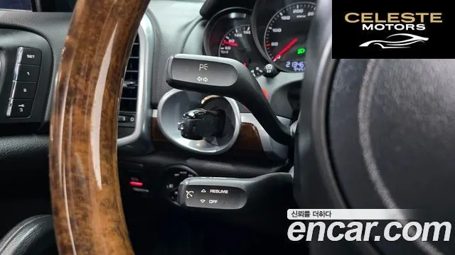 PORSCHE Cayenne 4.2 S 2014 — photo 17 sur 20