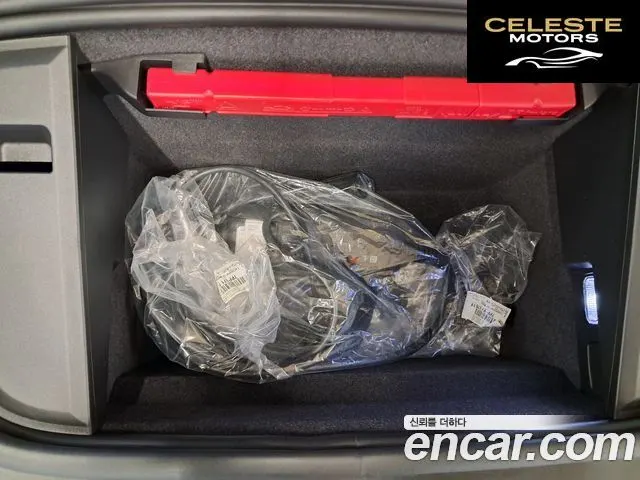 PORSCHE Taycan 4S 2020 — photo 11 sur 16