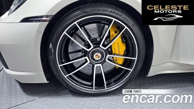 PORSCHE 911 (992) Turbo S 2022 — photo 5 sur 20