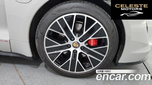PORSCHE Taycan 4S 2021 — photo 7 sur 30