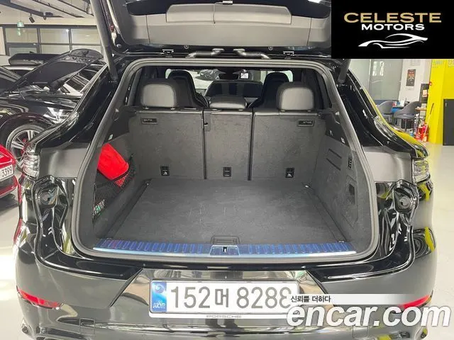 PORSCHE Cayenne (PO536) 3.0 Coupé 2025 — photo 17 sur 26