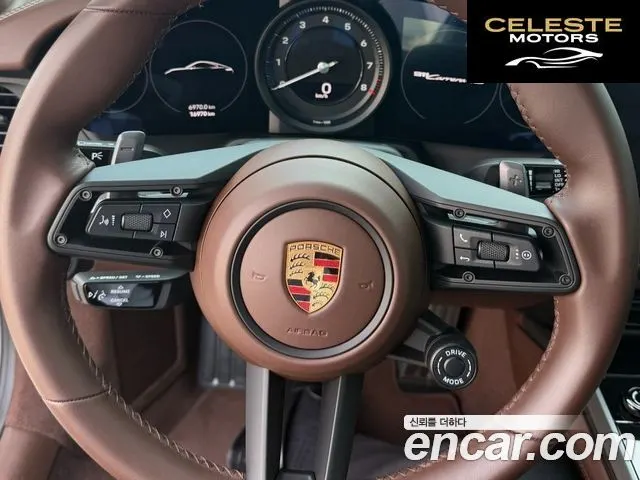 PORSCHE 911 Carrera 4S 2024 — photo 8 sur 24