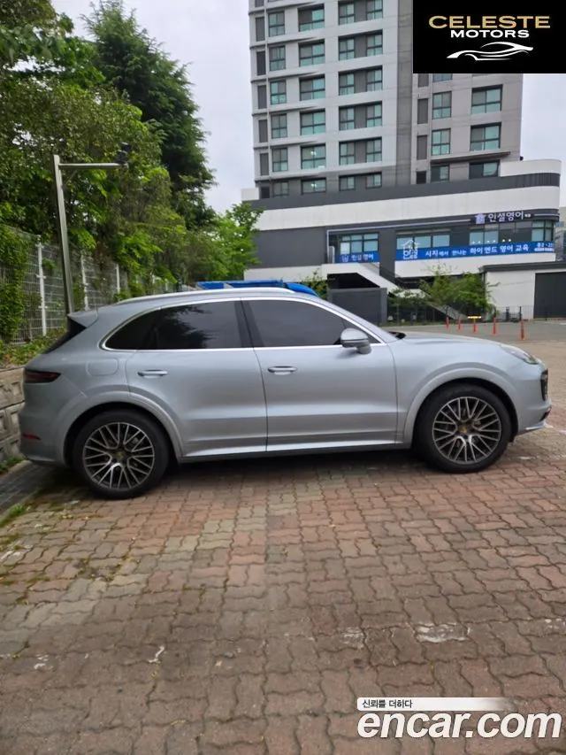 PORSCHE Cayenne (PO536) 3.0 2022 — photo 3 sur 7