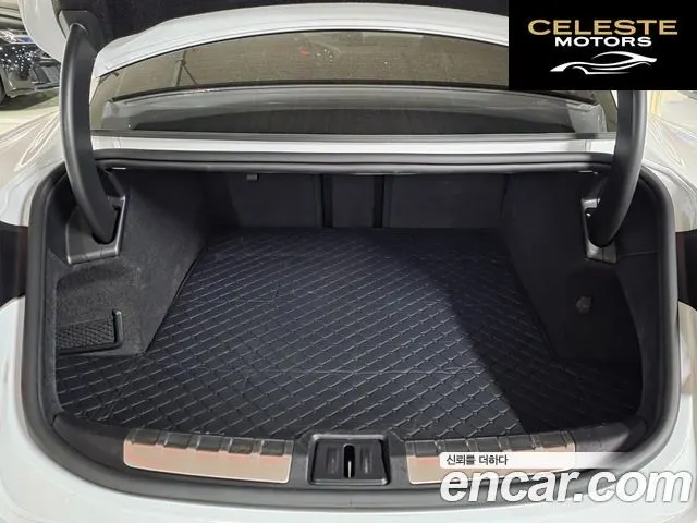 PORSCHE Taycan Turbo 2022 — photo 14 sur 26