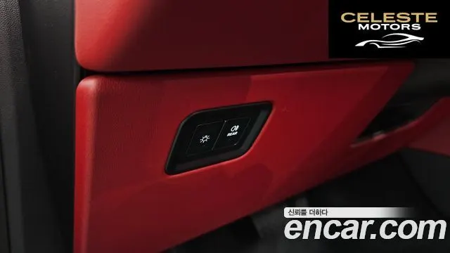 PORSCHE Macan EV 4 2025 — photo 16 sur 20