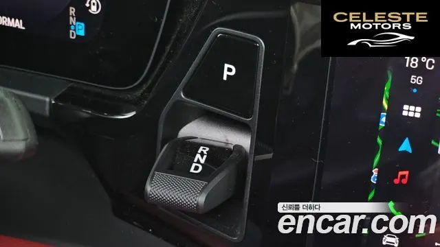 PORSCHE Macan EV 4 2025 — photo 9 sur 20