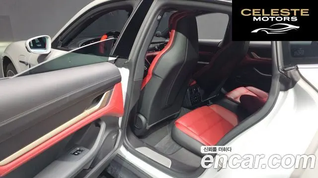 PORSCHE Taycan 4S 2021 — photo 11 sur 20
