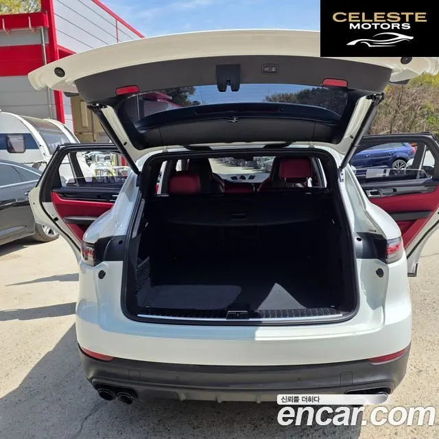 PORSCHE Cayenne (PO536) 3.0 Edition 2023 — photo 15 sur 26