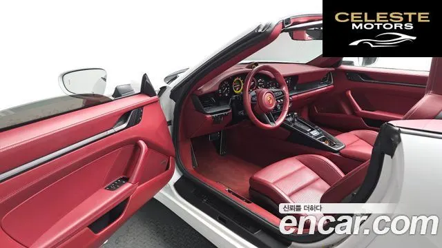PORSCHE 911 (992) Carrera 4 GTS Cabriolet 2022 — photo 12 sur 33