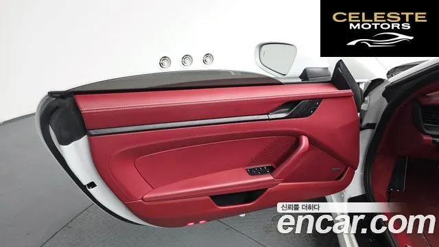 PORSCHE 911 (992) Carrera 4 GTS Cabriolet 2022 — photo 13 sur 33