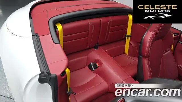 PORSCHE 911 (992) Carrera 4 GTS Cabriolet 2022 — photo 15 sur 33