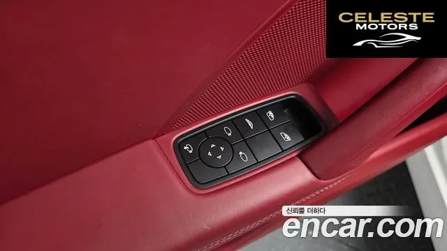 PORSCHE 911 (992) Carrera 4 GTS Cabriolet 2022 — photo 26 sur 33