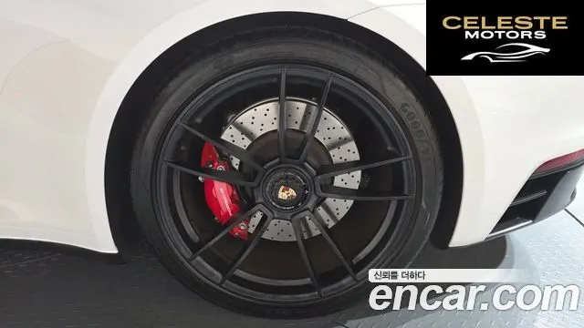 PORSCHE 911 (992) Carrera 4 GTS Cabriolet 2022 — photo 6 sur 33