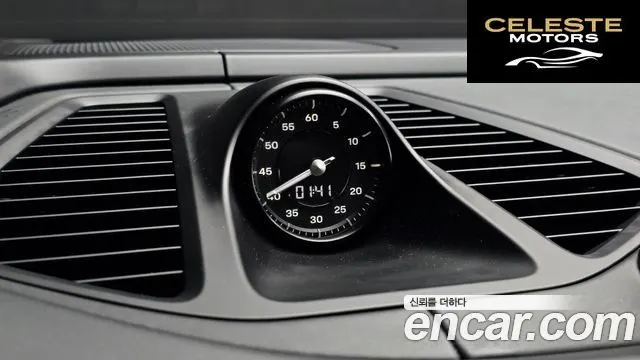 PORSCHE Macan EV 4S 2025 — photo 22 sur 32