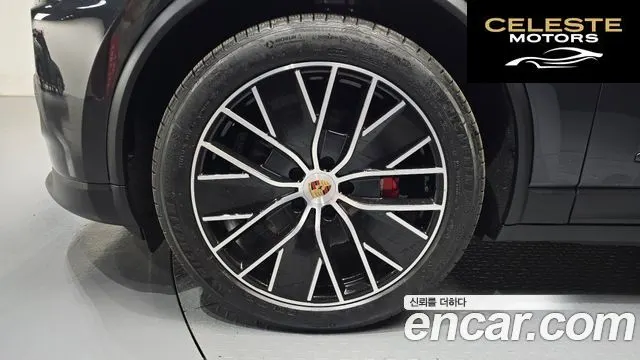 PORSCHE Macan EV 4S 2025 — photo 5 sur 32