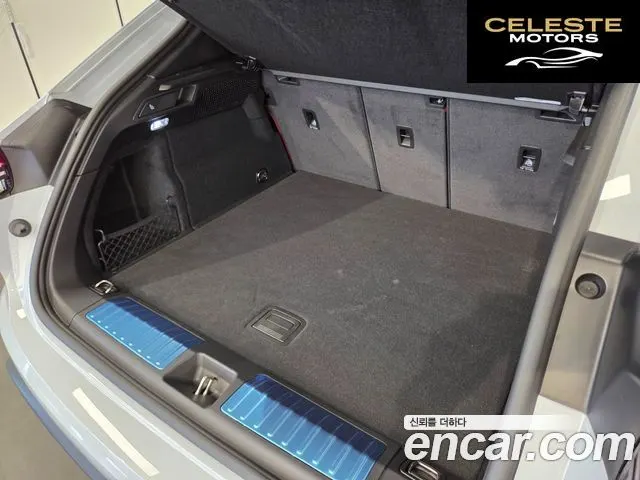 PORSCHE Macan EV 4 2025 — photo 12 sur 18