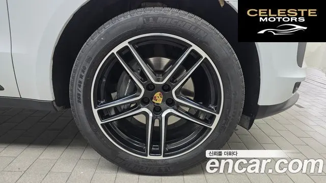 PORSCHE Macan 2.0 2021 — photo 7 sur 37