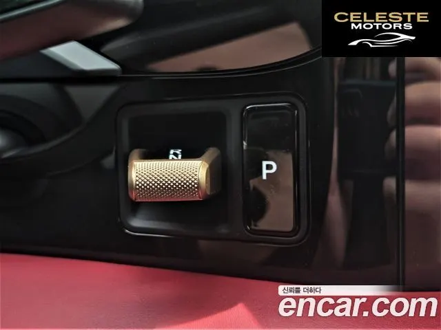 PORSCHE Taycan 4S 2025 — photo 9 sur 26