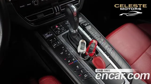 PORSCHE Macan 2.0 2021 — photo 12 sur 37