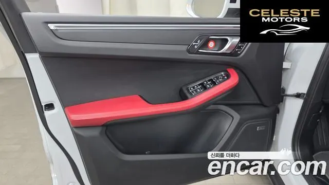 PORSCHE Macan 2.0 2021 — photo 14 sur 37