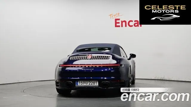 PORSCHE 911 (992) Carrera 4S Cabriolet 2021 — photo 4 sur 37