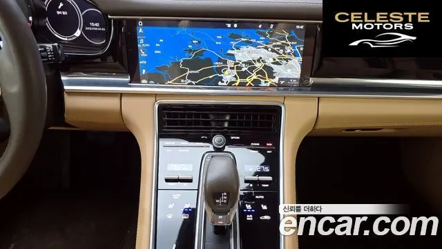 PORSCHE Panamera (971) 3.0 AWD 2018 — photo 19 sur 20