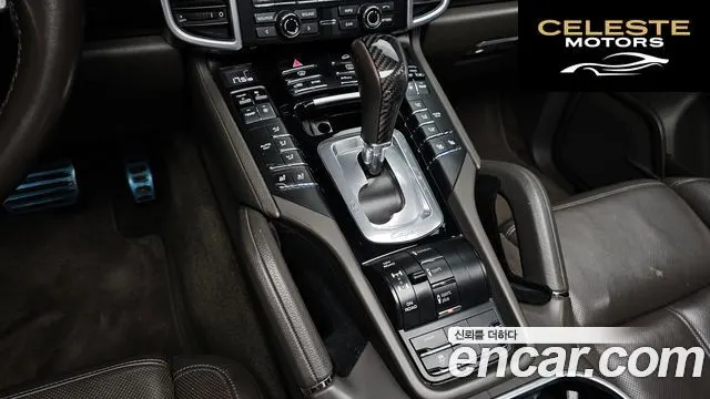PORSCHE Cayenne 4.2 S 2015 — photo 9 sur 20