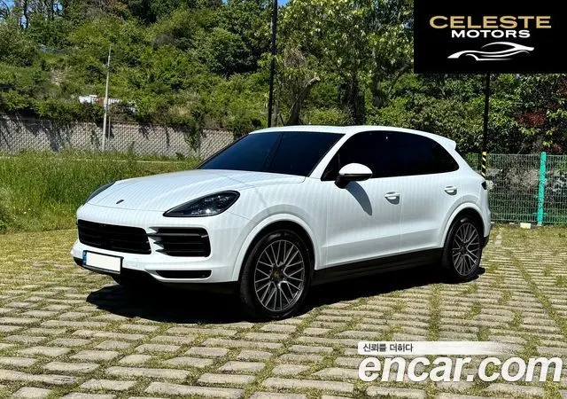 PORSCHE Cayenne (PO536) 3.0 2021 — photo 17 sur 26