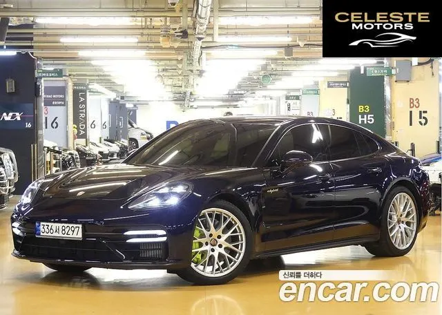 PORSCHE Panamera (971) 2.9 AWD E-High 2021 — photo 21 sur 26