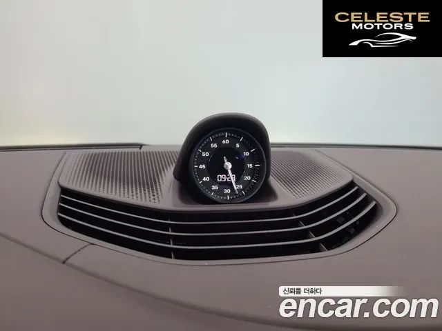 PORSCHE Taycan 2024 — photo 10 sur 26